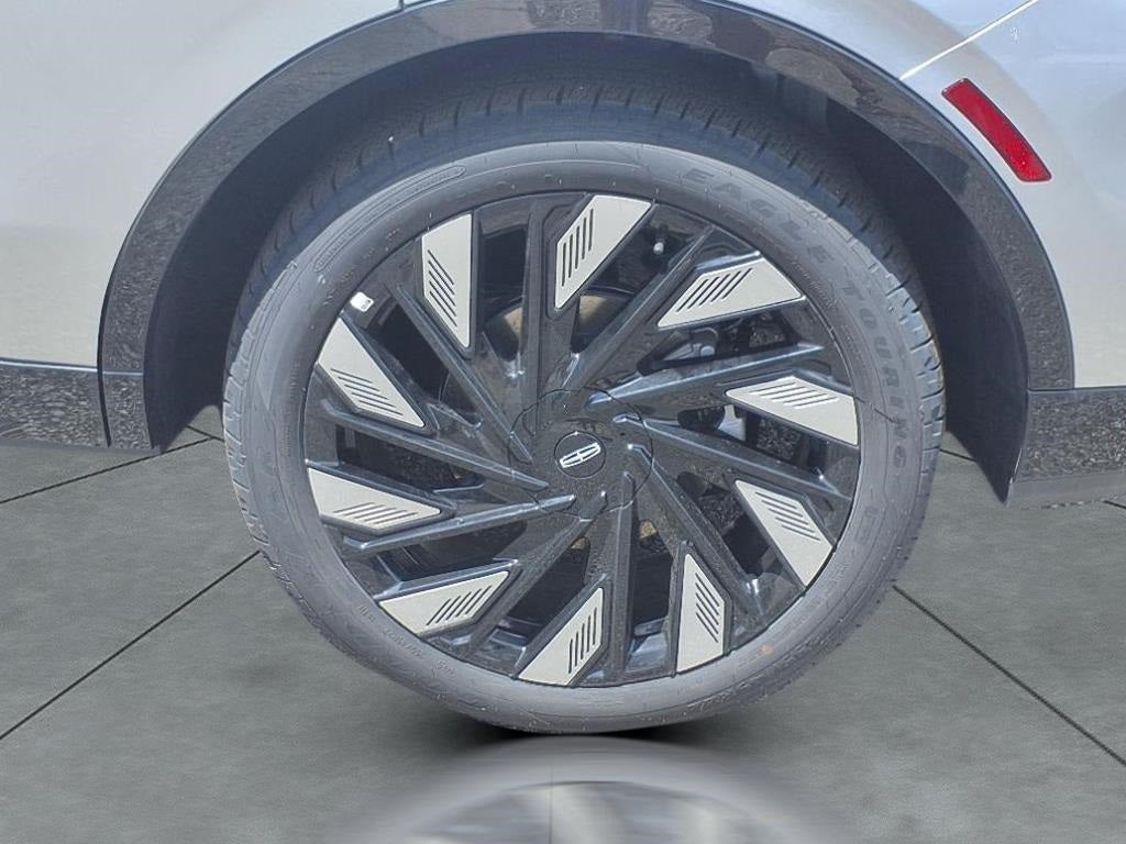 2025 Lincoln Nautilus Reserve