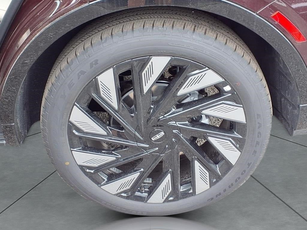 2025 Lincoln Nautilus Reserve