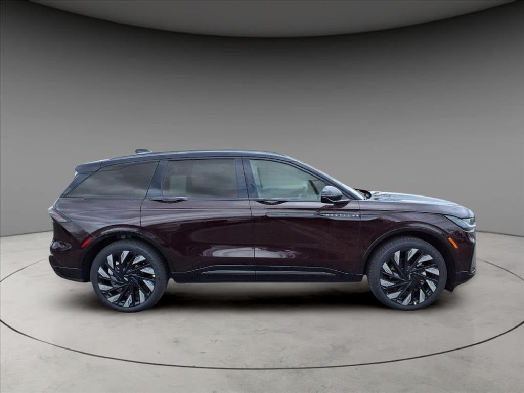 2025 Lincoln Nautilus Reserve