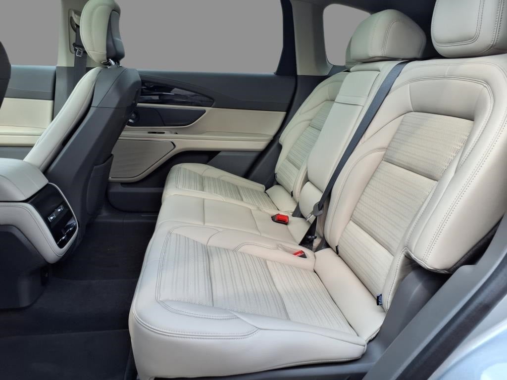 2025 Lincoln Nautilus Reserve