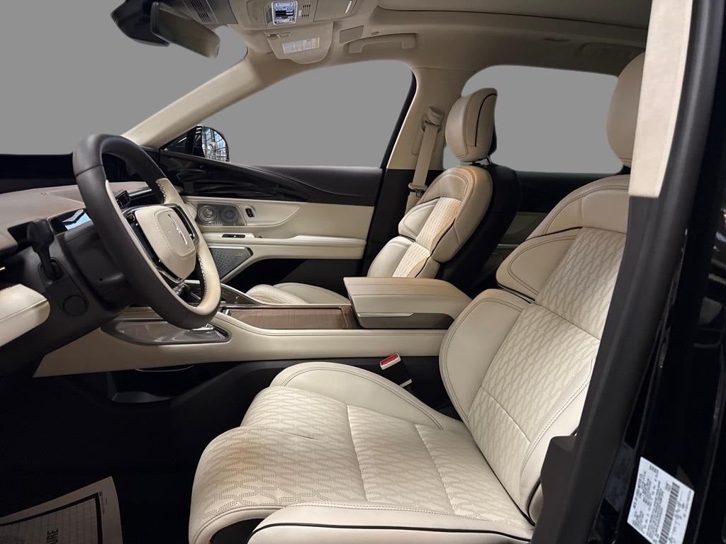 2025 Lincoln Nautilus Black Label