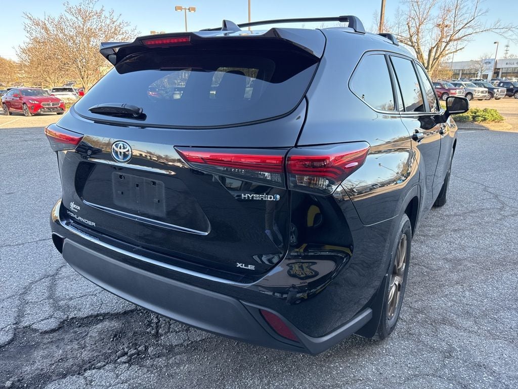 2023 Toyota Highlander Hybrid Bronze Edition