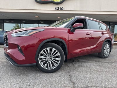 2025 Toyota Highlander Hybrid Platinum