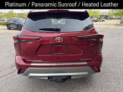 2025 Toyota Highlander Hybrid Platinum