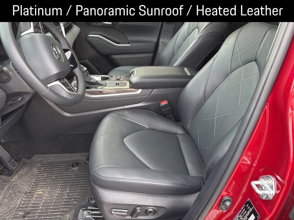 2025 Toyota Highlander Hybrid Platinum