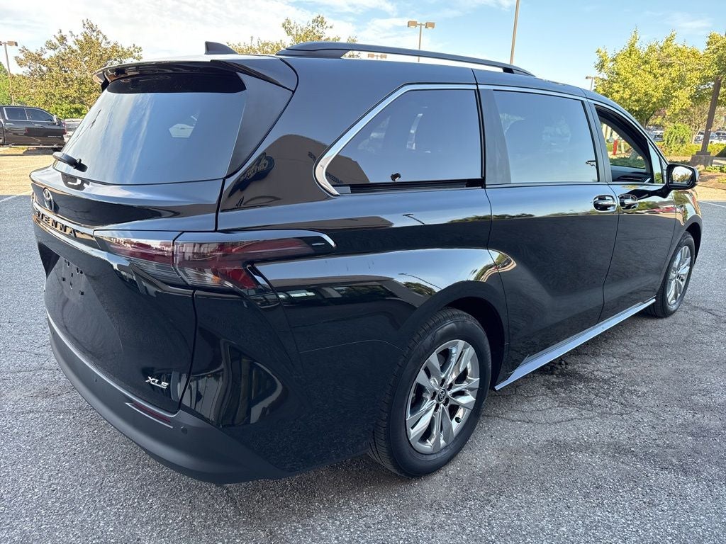 2026 Toyota Sienna XLE 7 Passenger