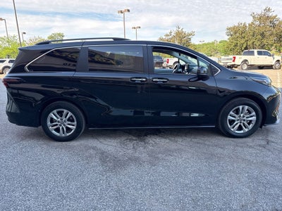 2026 Toyota Sienna XLE 7 Passenger