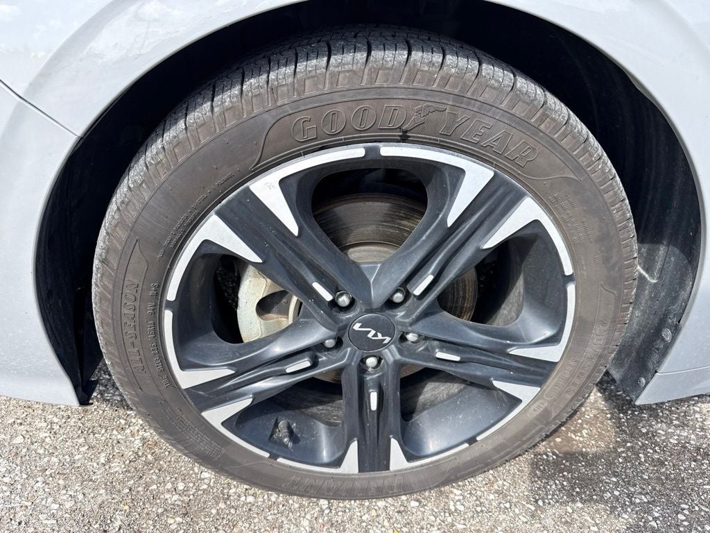 2024 Kia K5 GT-Line