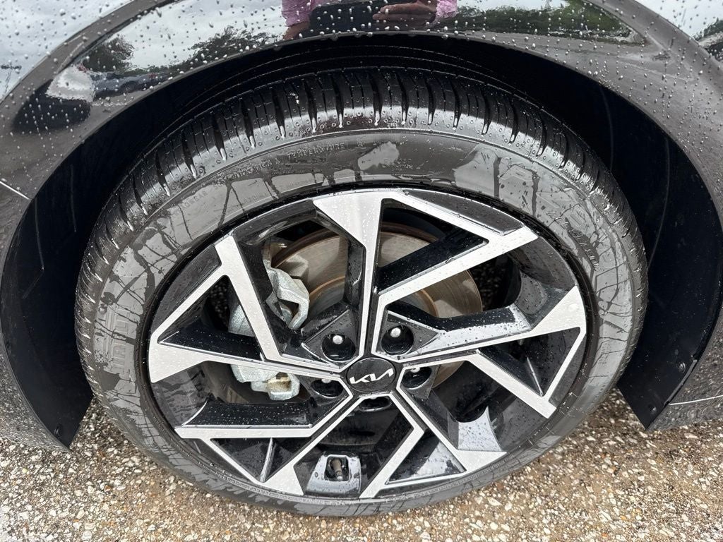 2025 Kia K5 EX