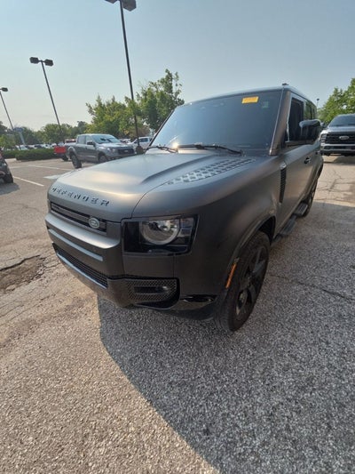 2025 Land Rover Defender 110 X-Dynamic SE