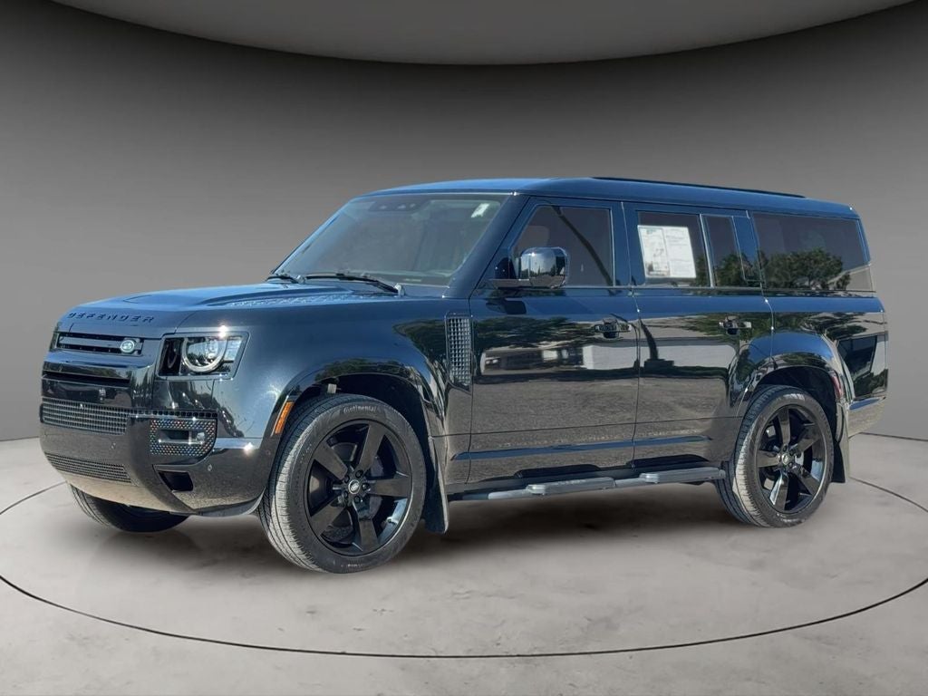 2025 Land Rover Defender 130 X-Dynamic SE