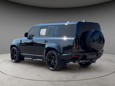 2025 Land Rover Defender 130 X-Dynamic SE